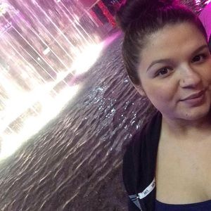 Meet your Posher, Alexandra